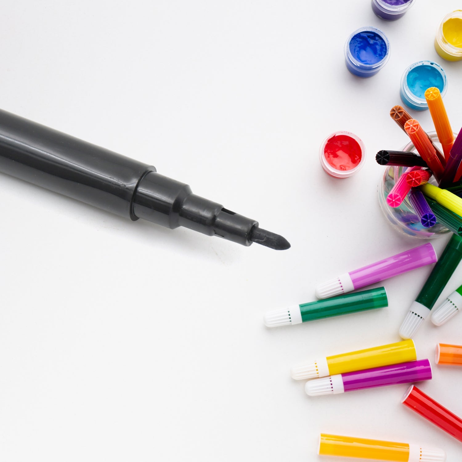 4-Piece Waterproof Marker Pen Art Set for DIY Crafts, Kids & Artists