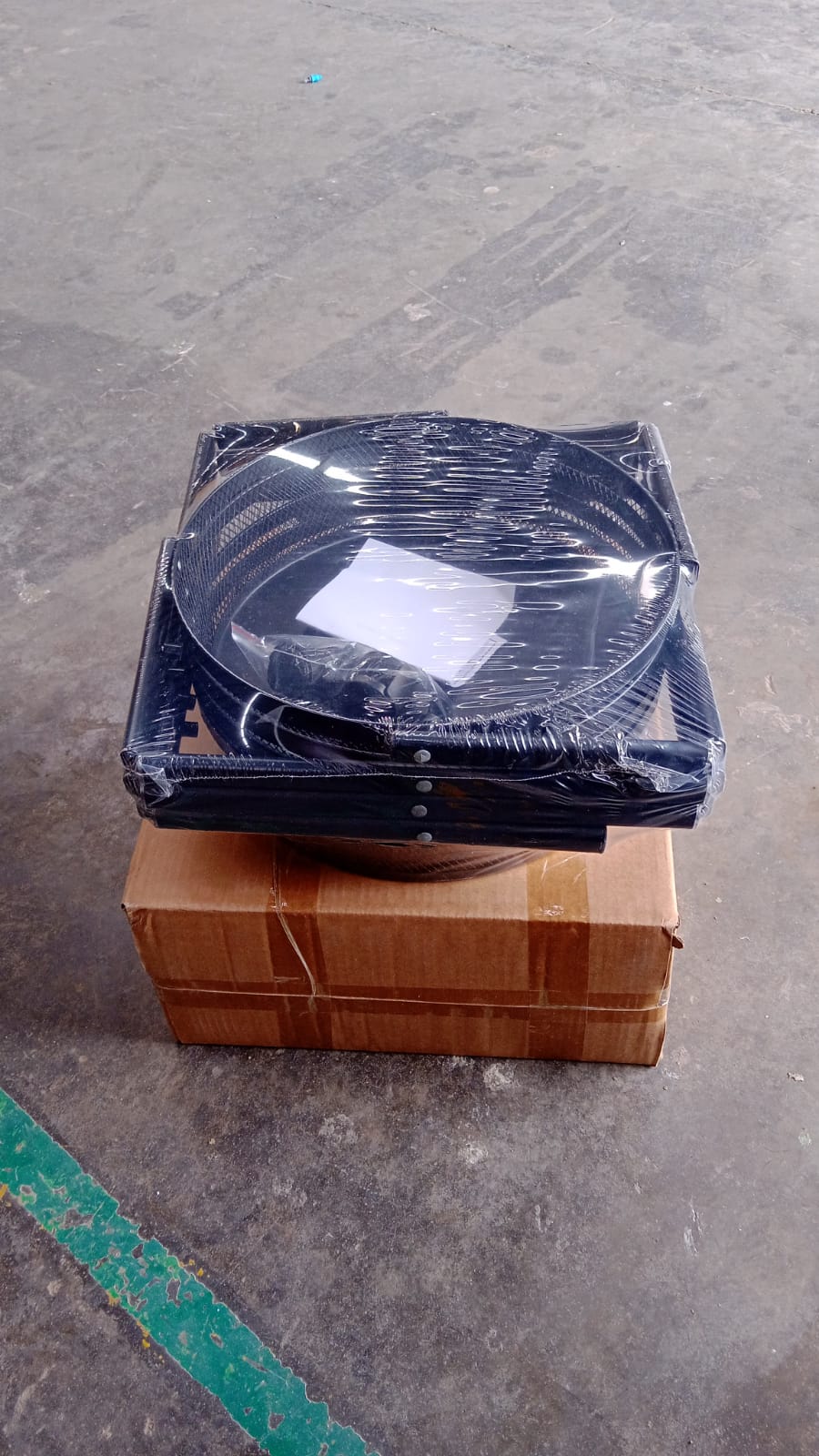 4-Layer Round Metal Mesh Storage Organizer Rack with Wheels (1 Pc)